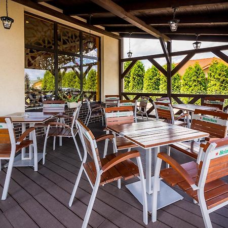 Hotel Eclipse Domasław Εξωτερικό φωτογραφία