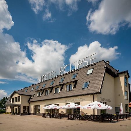 Hotel Eclipse Domasław Εξωτερικό φωτογραφία