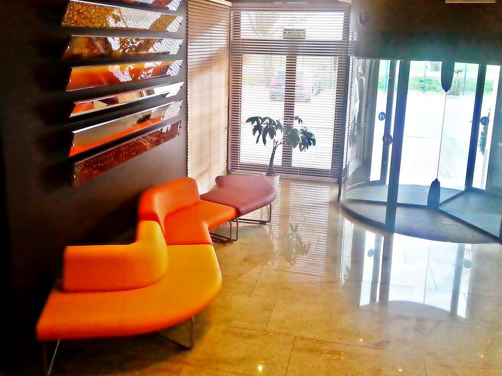 Hotel Eclipse Domasław Εξωτερικό φωτογραφία