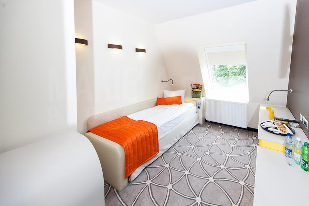 Hotel Eclipse Domasław Δωμάτιο φωτογραφία