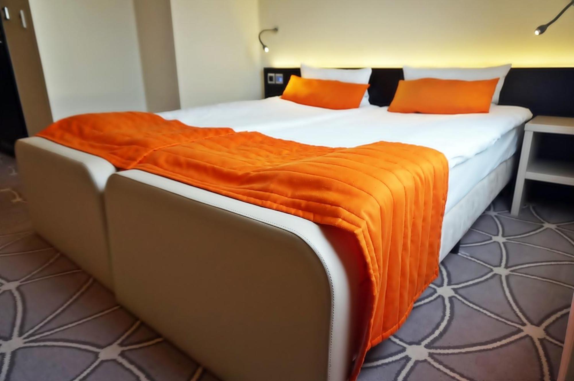 Hotel Eclipse Domasław Δωμάτιο φωτογραφία
