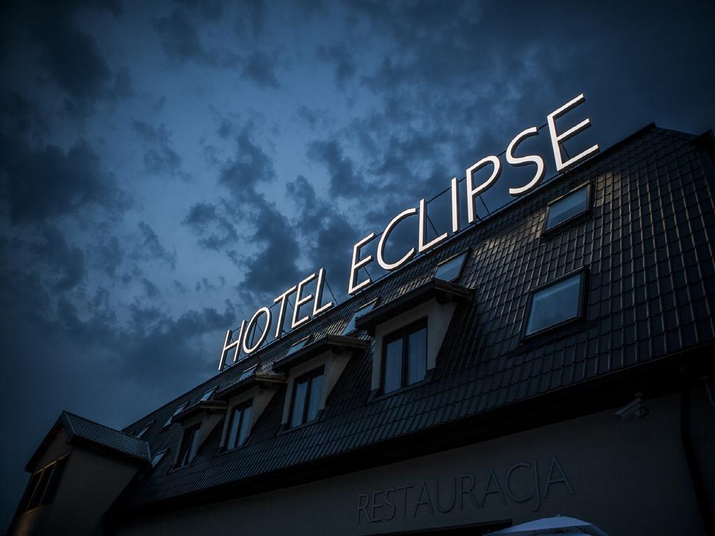 Hotel Eclipse Domasław Εξωτερικό φωτογραφία