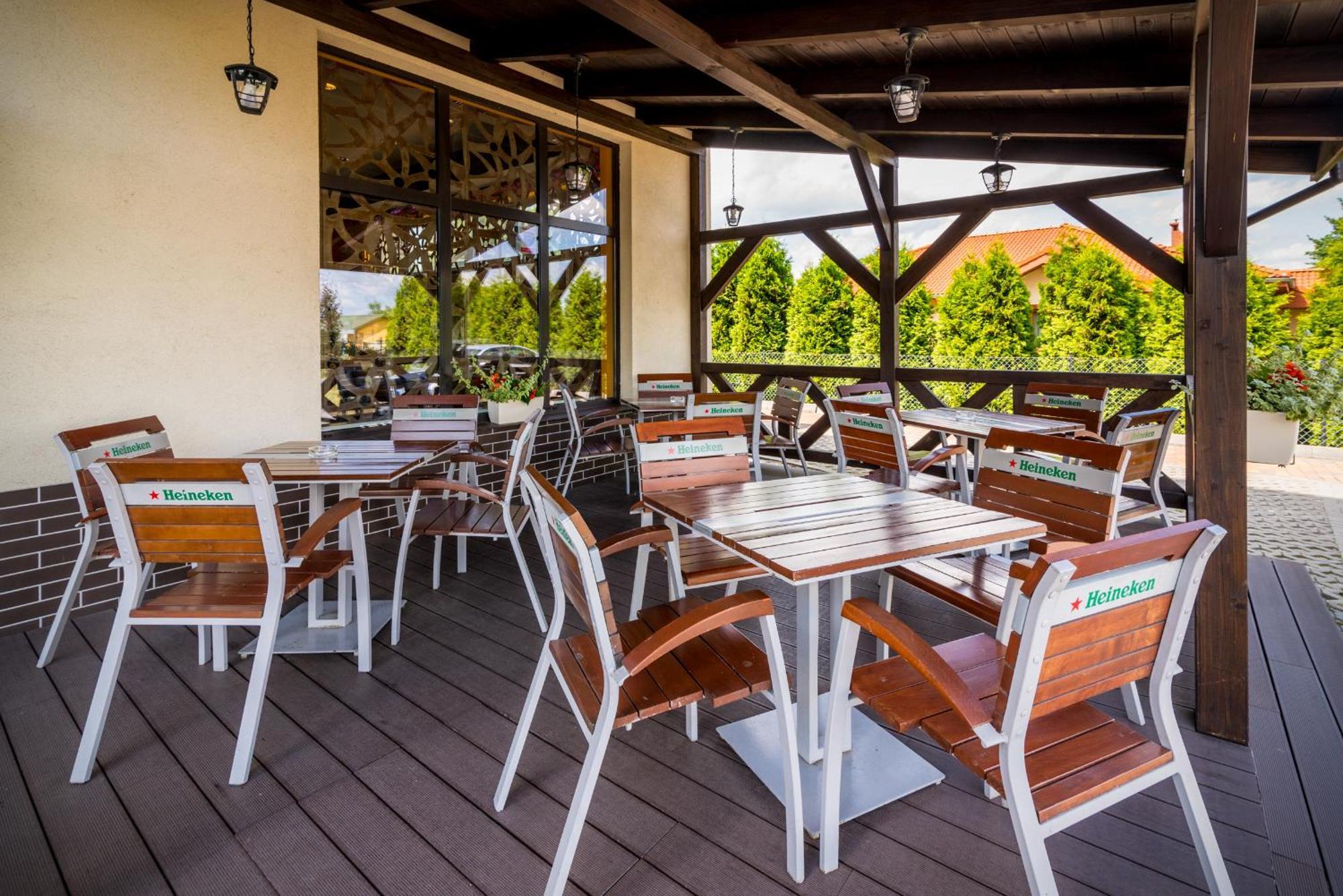 Hotel Eclipse Domasław Εξωτερικό φωτογραφία