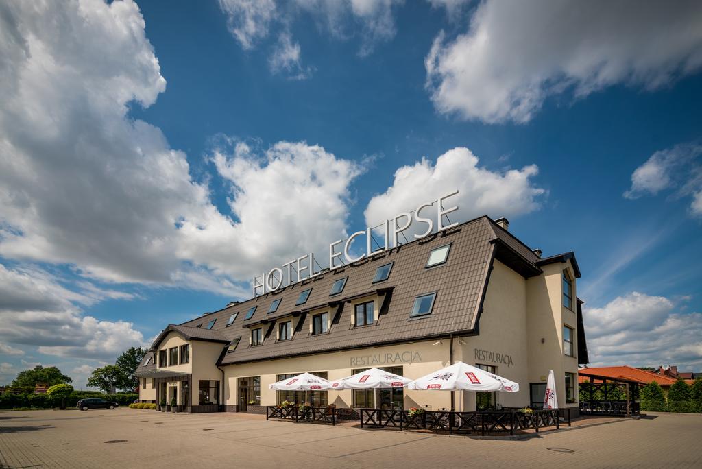Hotel Eclipse Domasław Εξωτερικό φωτογραφία